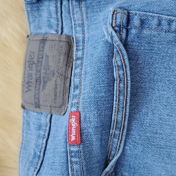 WRANGLERS - Picture 2 of 4